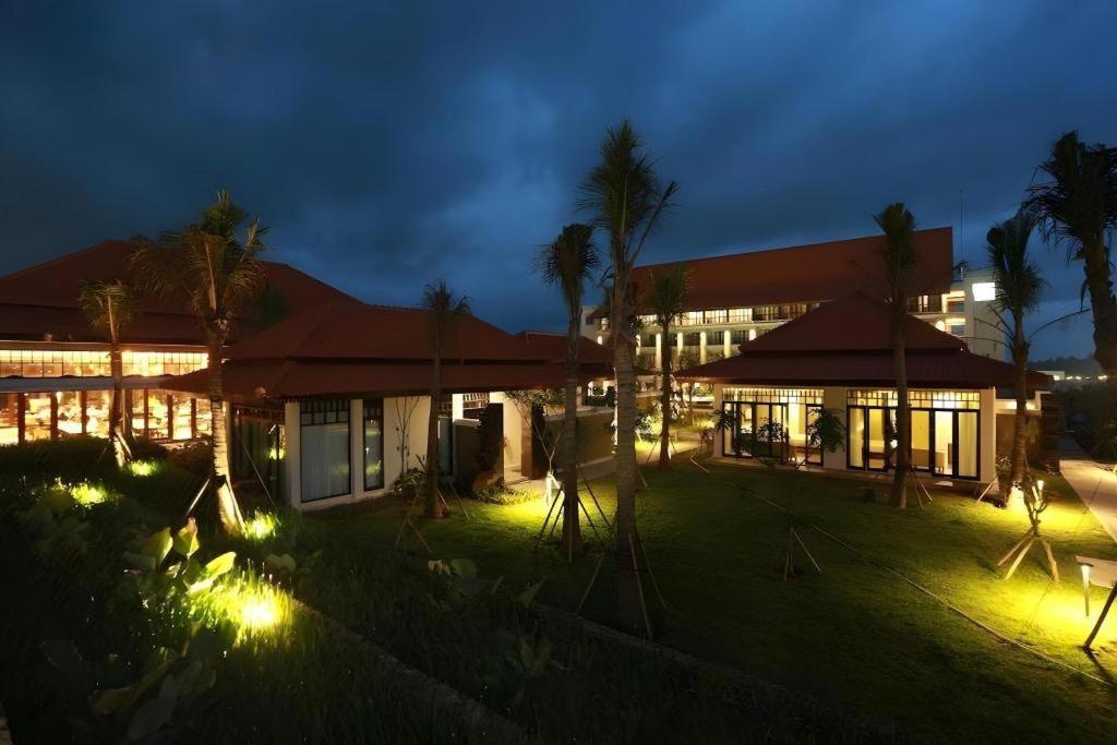 El Hotel Banyuwangi Banyuwangi  Exterior photo